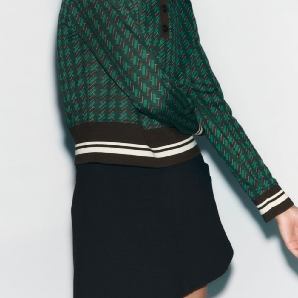 *NWOT* Women A-line mini Skirt